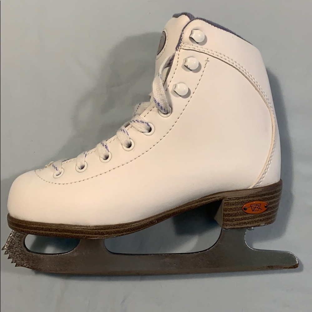 Riedell girls soft figure skates